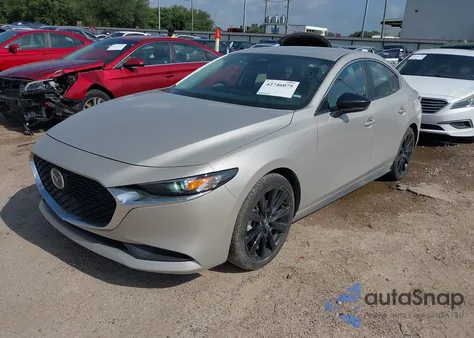 2024 Mazda Mazda3 2.5 S Select Sport z USA, uszkodzony, nr VIN 3MZBPABM5RM427532